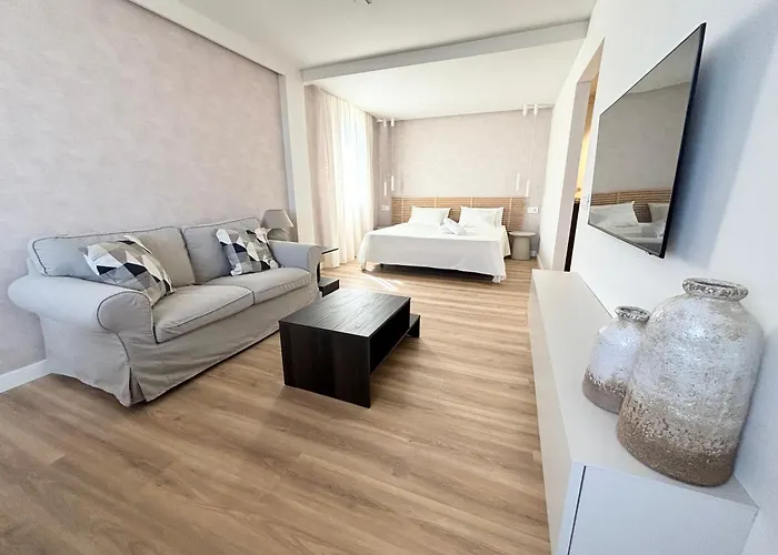 With Pool Downtown Area Of Cruz * 圣克鲁斯-德特内里费